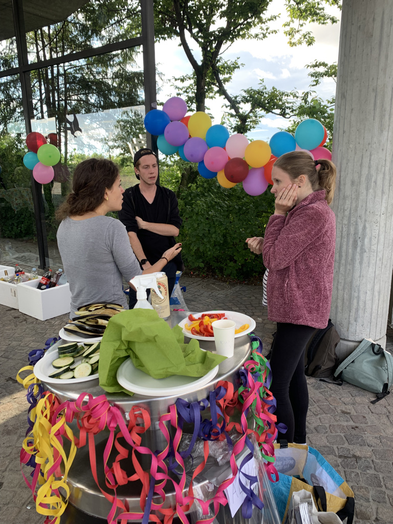 0D94288E-7F65-45F0-976B-44D27C18CE55_1_105_c